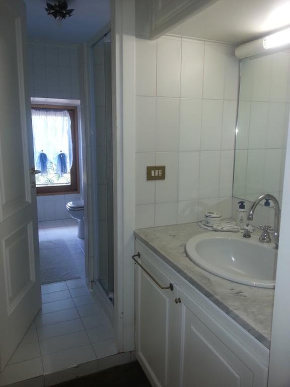 Cascina Ciosse B&B Grognardo Camera foto